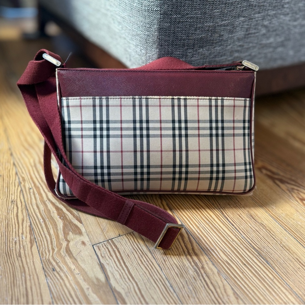 Burberry Canvas Nova Check Shoulder Bag - Picture 5 of 12